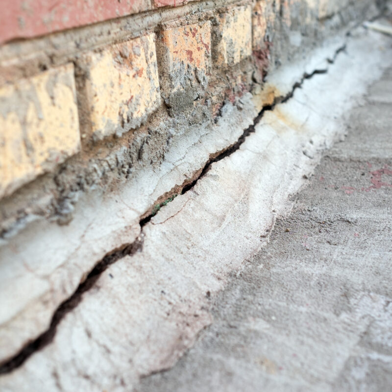 Horizontal crack in a concrete foundation footing